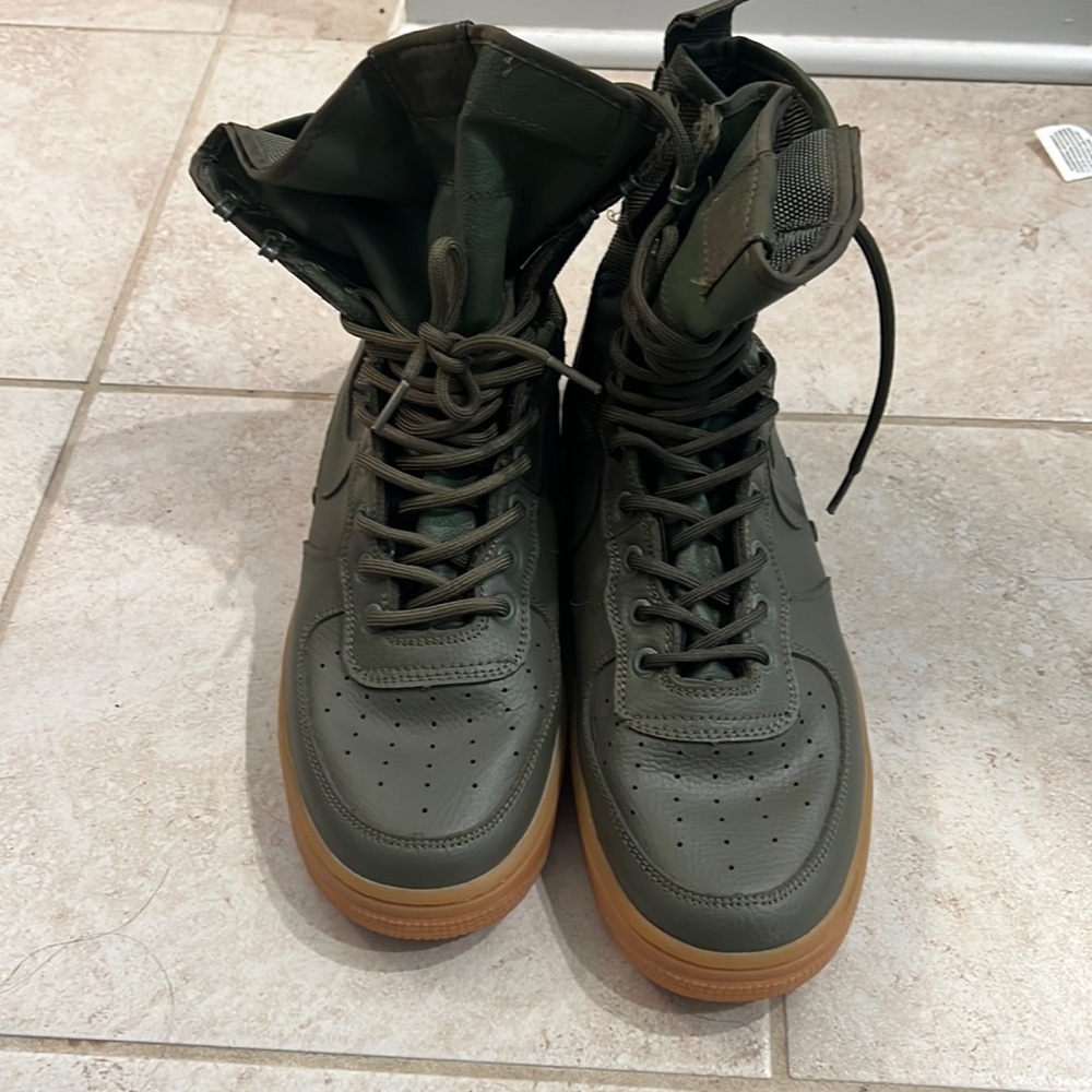 Nike boots